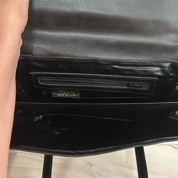 Vintage Marli Black Suede & Leather Handbag — Gold-Tone Twist Lock 1965–1978 - Picture 4 of 5